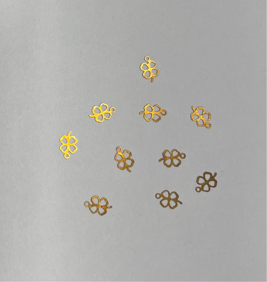 FLOWER BRASS CHARMS
