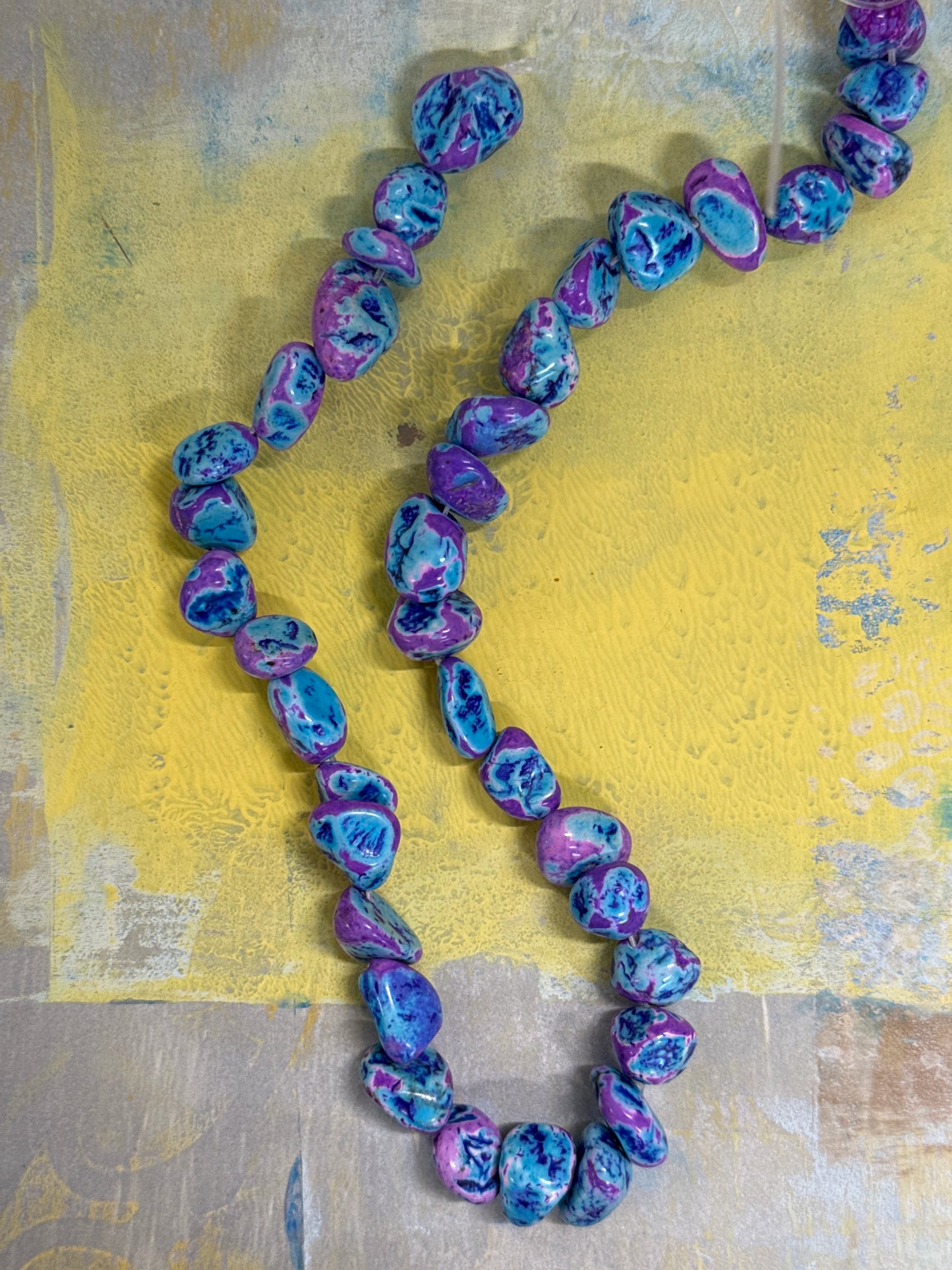 IMPERIAL JASPER NUGGET BLUE VIOLET 4-19MM 1 STRAND