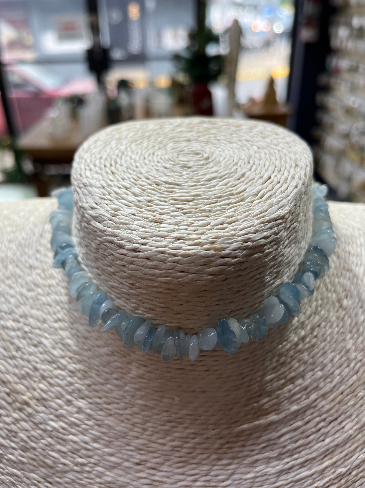 AQUAMARINE CHIP 8-20X6MM. 1 STRAND