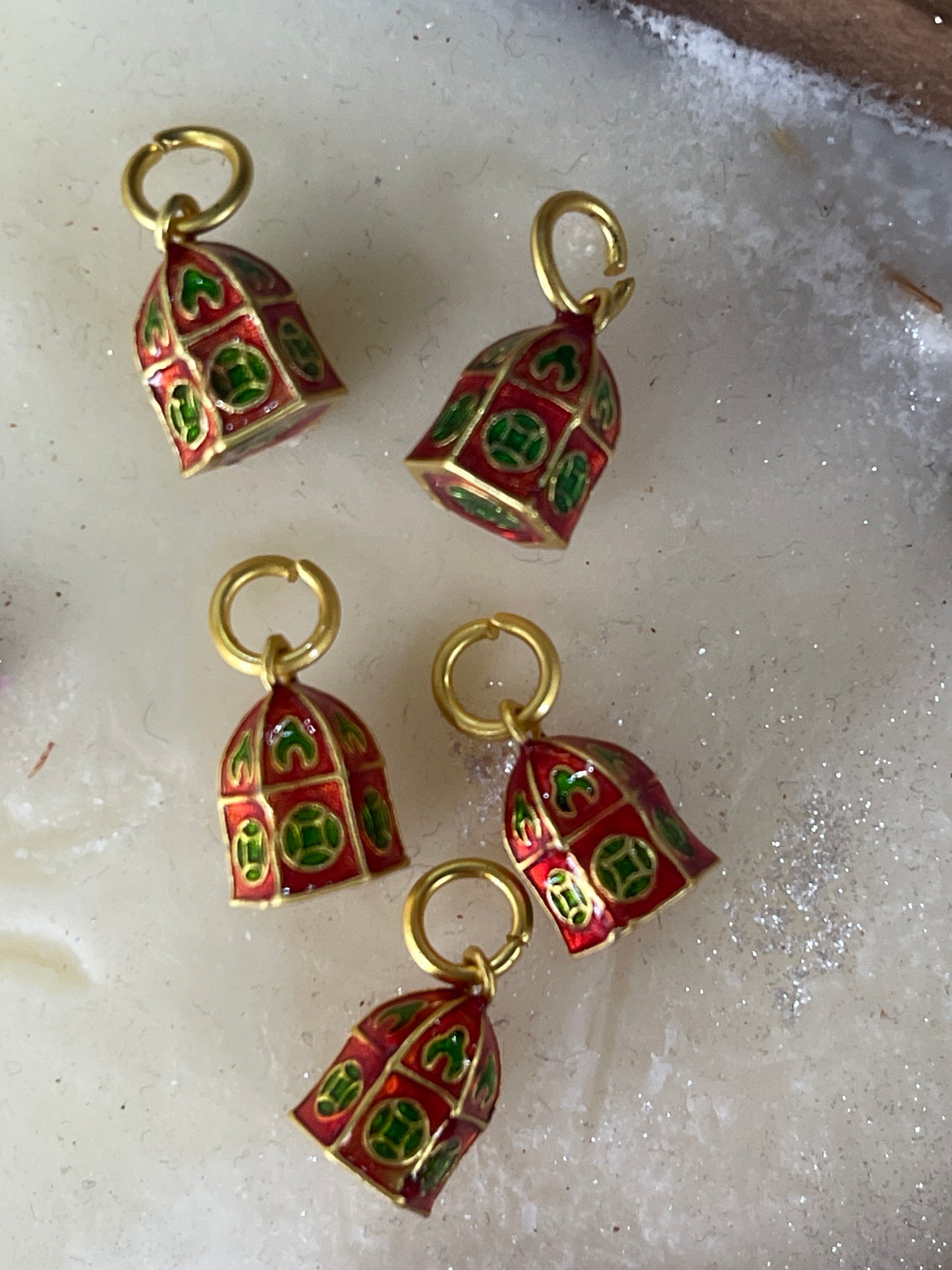 CHARM BELL RED ENAMEL GOLD MATTE 12X8MM 5 PC