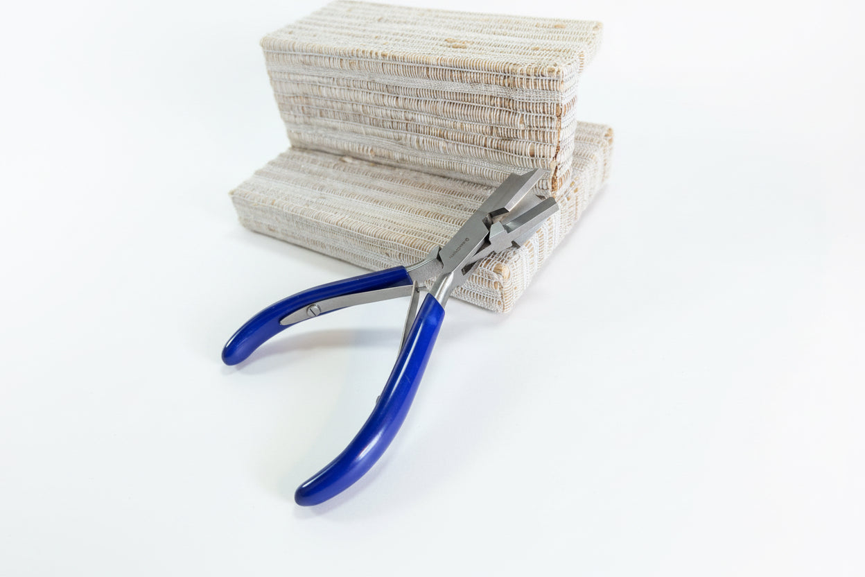 V MAKING PLIER