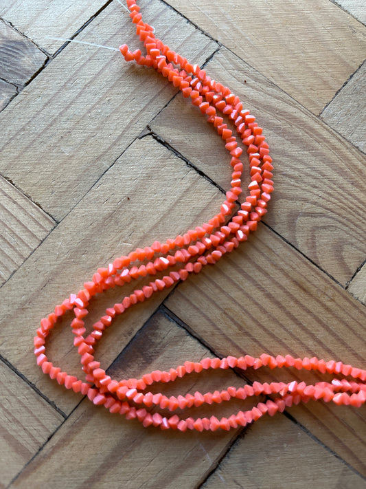 IMITATION JADE GLASS FACETED MIX 2.5MM