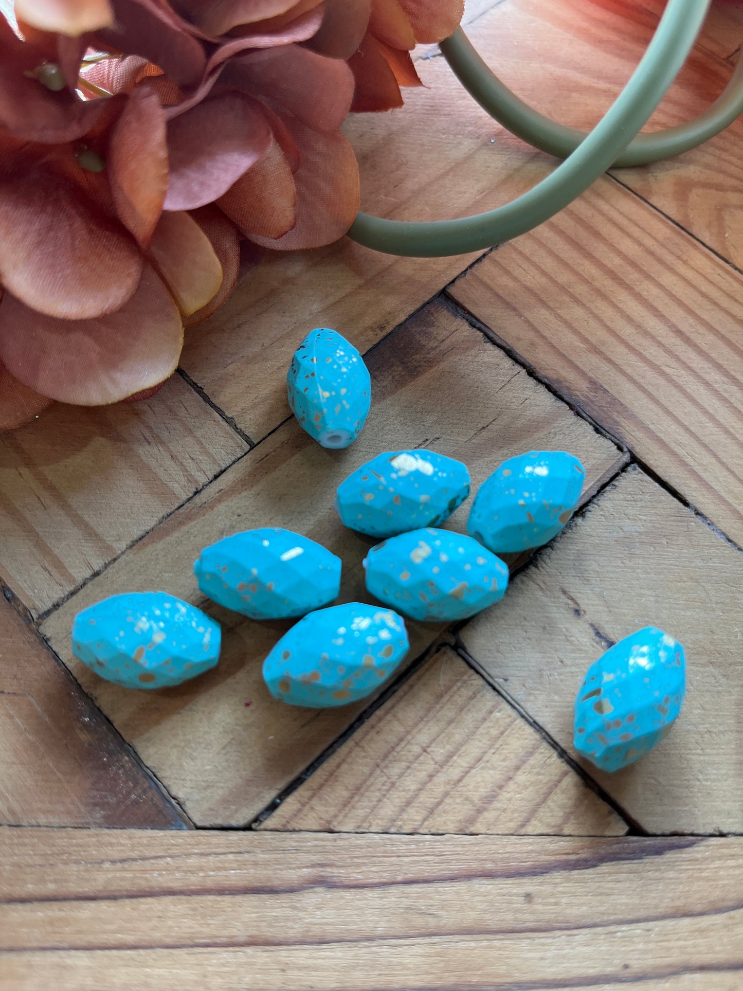 Acrylic Bead oval faceted
