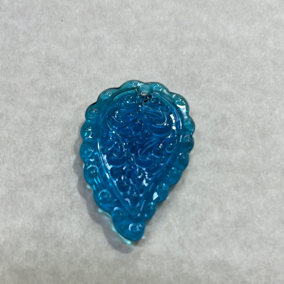 PENDANT GLASS JADE LEAF BLUE 41MM 1 PC