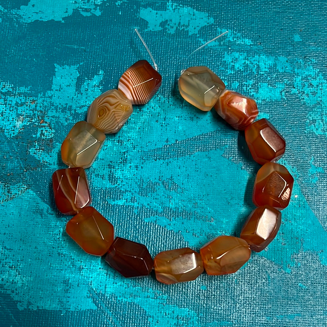 RED AGATE NUGGET 16 MM 1 STRAND ABOUT 13 PCS