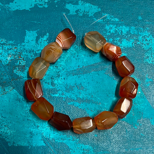 RED AGATE NUGGET 16 MM 1 STRAND ABOUT 13 PCS