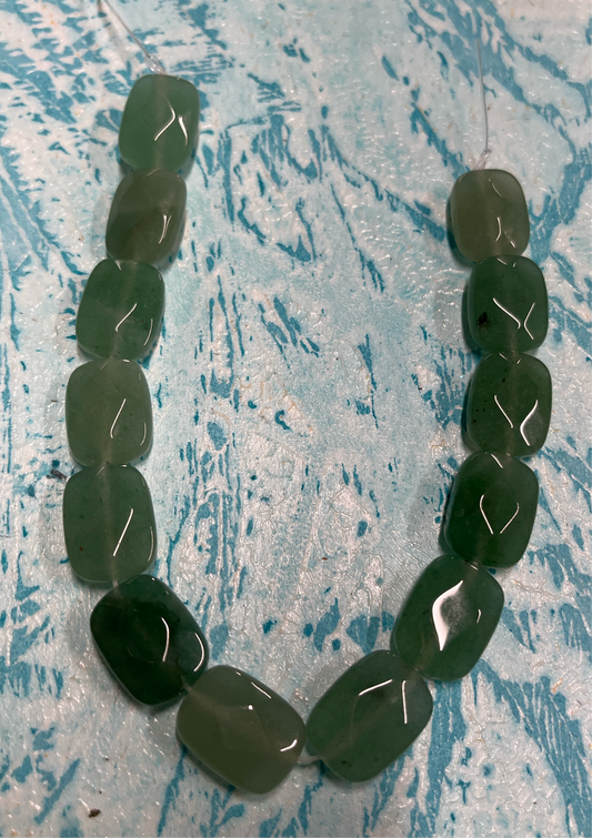 GREEN AVENTURINE RECTANGLE 16X12MM FACETED 1 STRAND ABOUT 13 PCS
