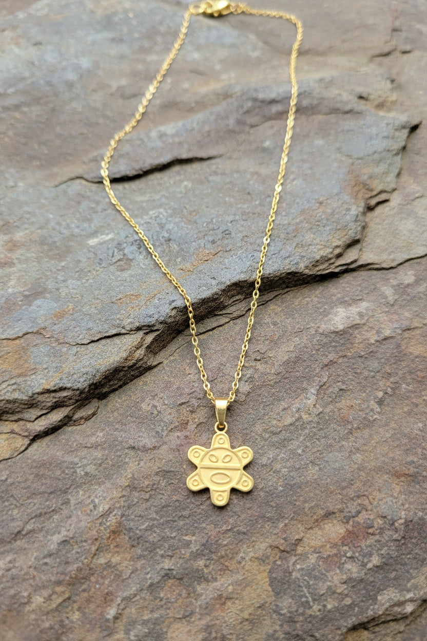 CHAIN STAINLESS STEEL 17.7 INCHES WITH SOL TAINO PENDANT 1 PC