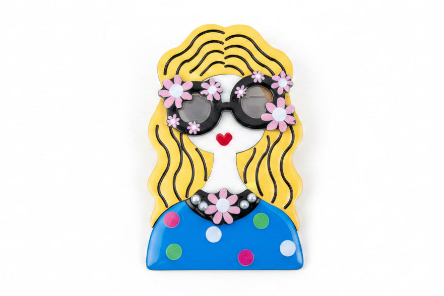 PIN GIRL WAVY HAIR