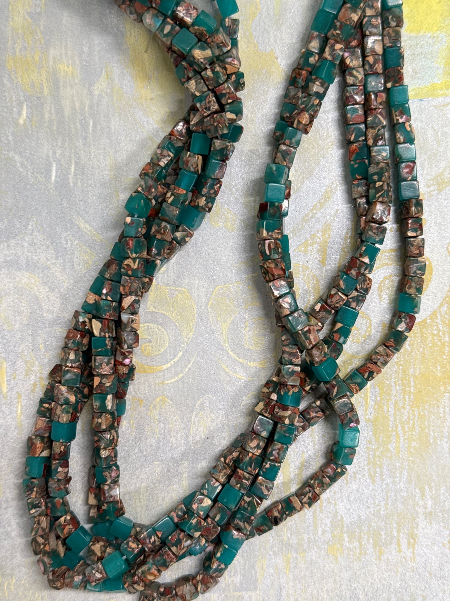 AQUA TERRA JASPER CUBETURQUOISE 5X5MM 1 STRAND