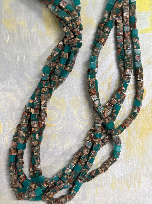 AQUA TERRA JASPER CUBETURQUOISE 5X5MM 1 STRAND