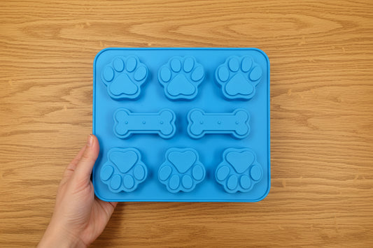 MOLD DOG PAW AND BONE