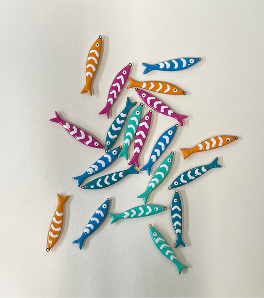 FISH CHARM MIXED COLORS