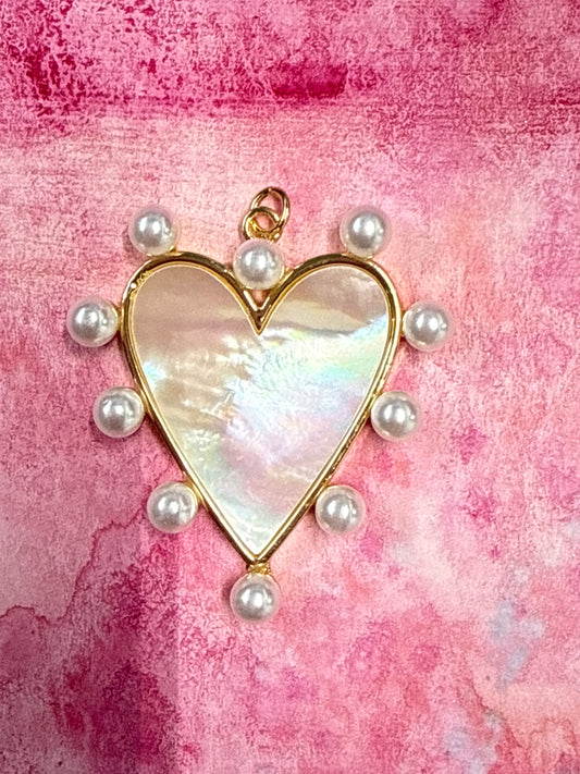 PENDANT SHELL HEART WITH PEARL BORDER 1PC