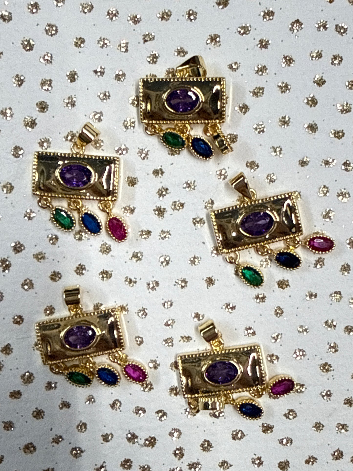 PENDANT RECTANGULAR WITH ZIRCONIA CHARMS GOLD PLATED 18 KT 1 PC