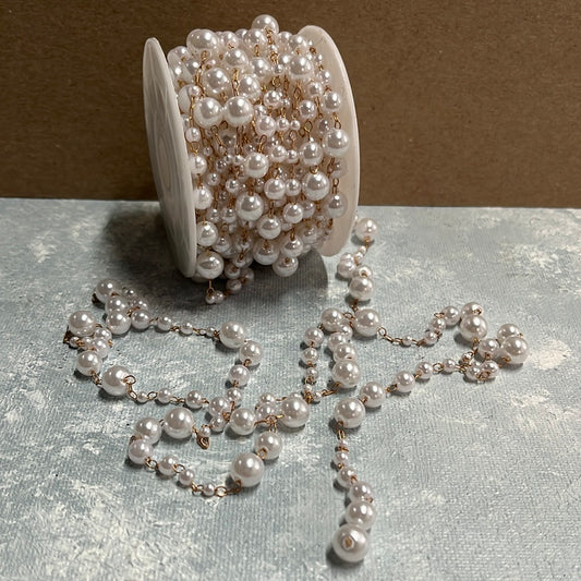 CHAIN WITH PEARLS LIGHT GOLD PLATE PER FOOT