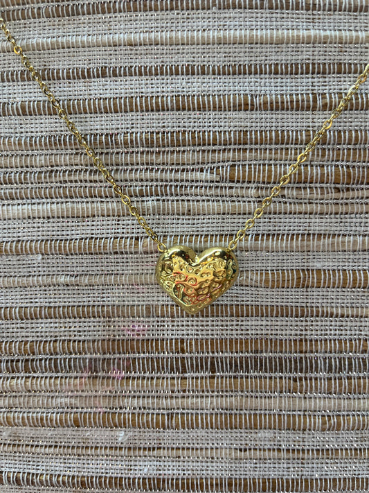NECKLACE CHAIN WITH TEXTURED HEART PENDANT 18 INCHES 1 PC