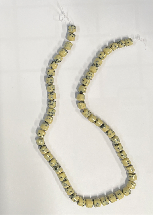 PORCELAIN BEADS COLUMN DALMATIAN 6X6MM 1 STRAND