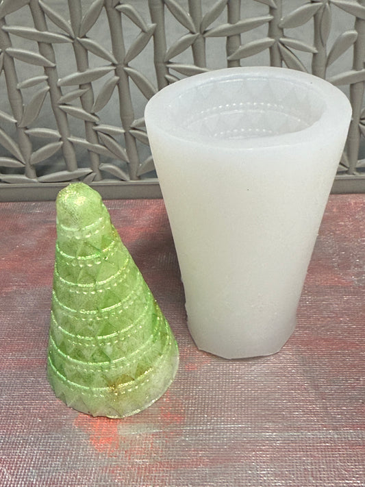 CANDLE MOLD CHRISTMAS TREE CONE 78X55 MM 1 PC