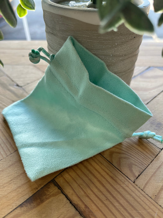 VELVET JEWELRY BAG 10X8 cm AQUAMARINE 1 PC