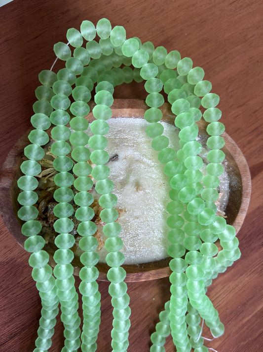 GLASS RONDELLE 8MM LIME FROSTED 1STRAND