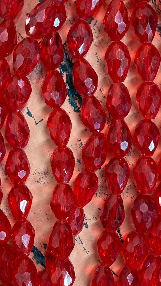 GLASS DROP RED LUSTER 11X8MM 1 STRAND
