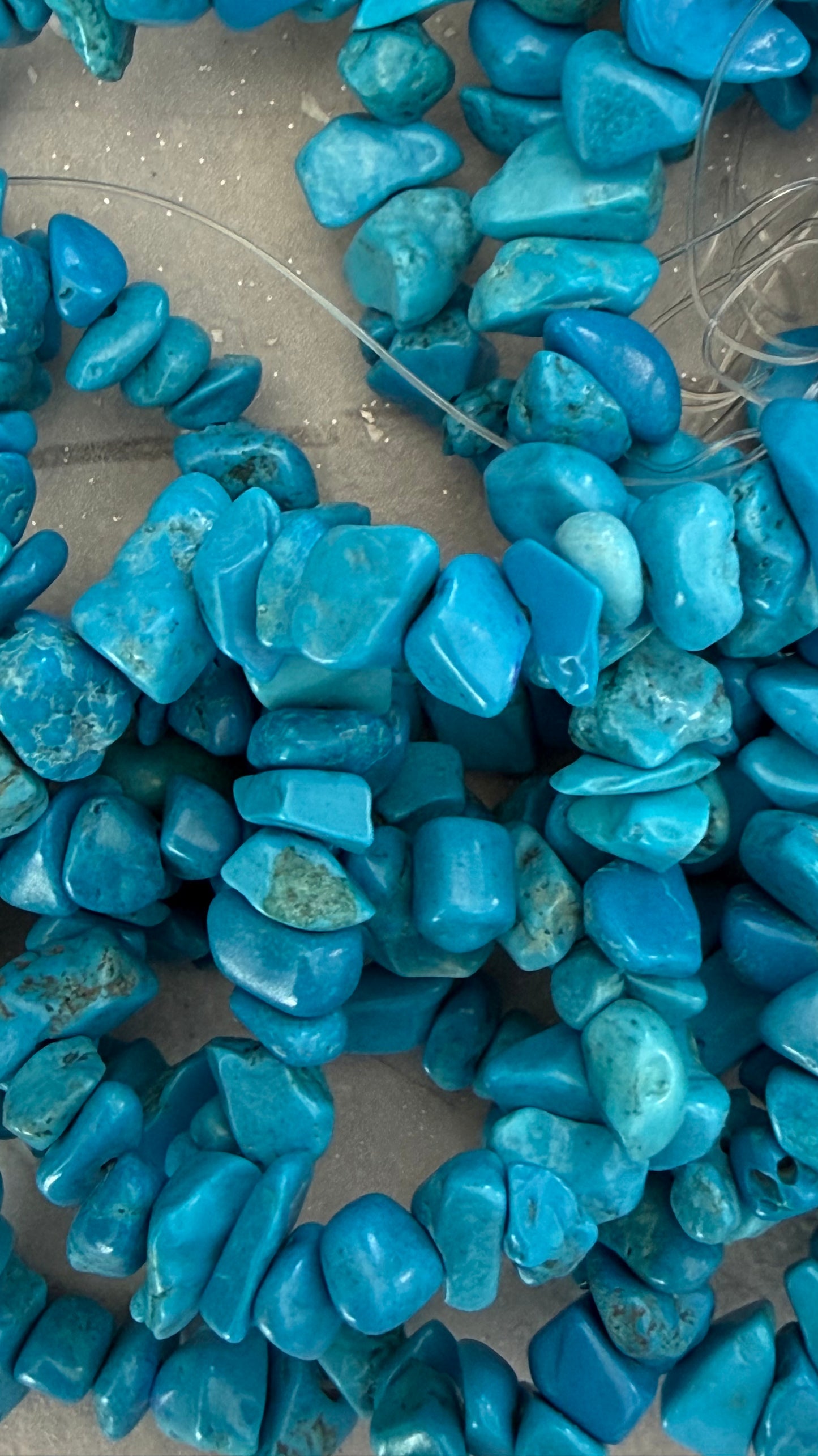 GEMSTONE CHIPS BLUE TURQUOISE MAGNESITE 1 STRAND