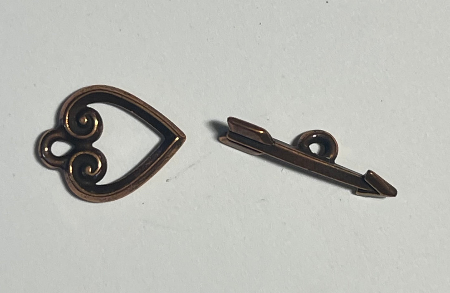 Toggle clasp copper heart and arrow 1 set