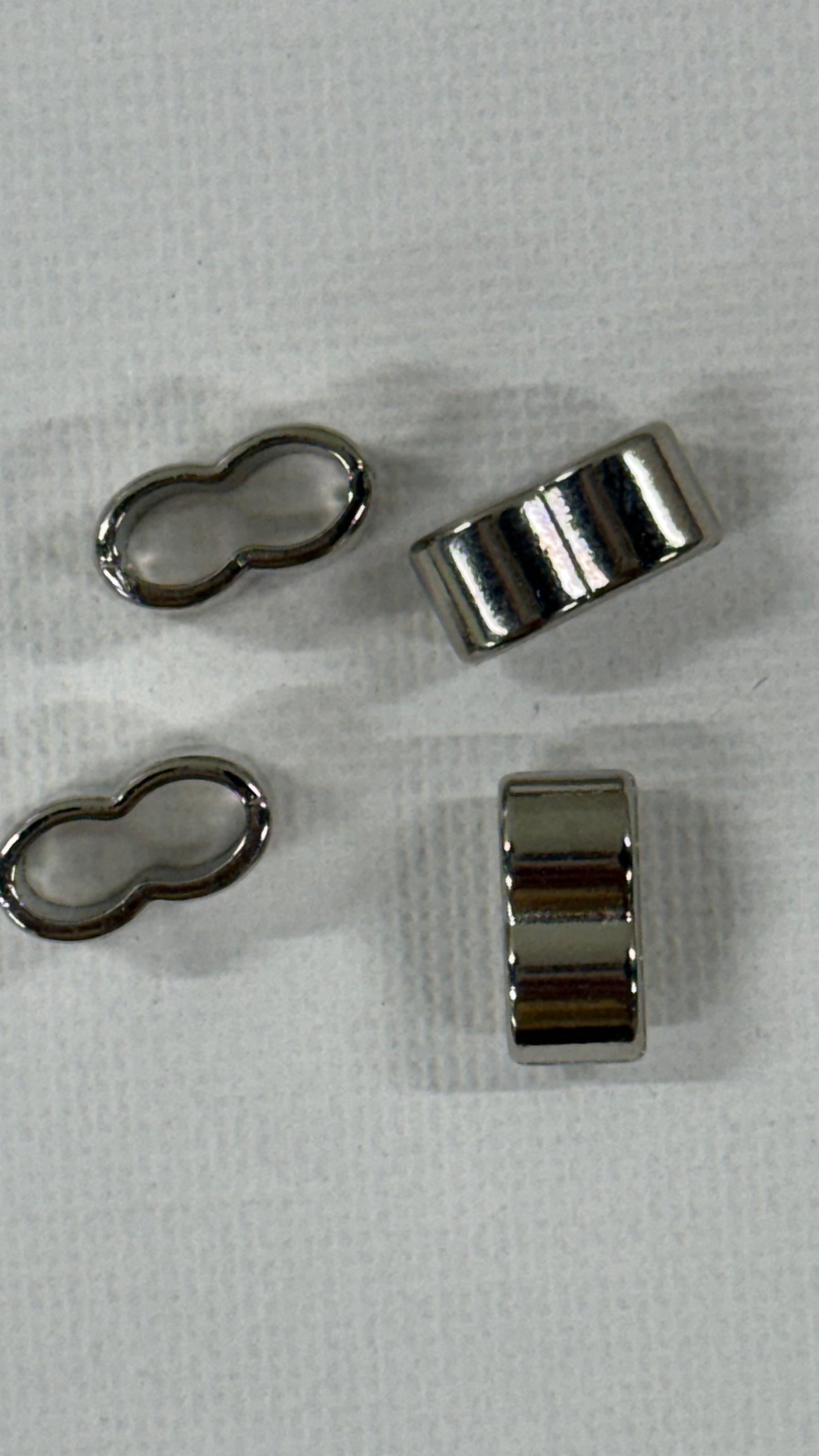 SPACER EIGHT SHAPE STAINLESS STEEL SILVER PLATE 4 PC