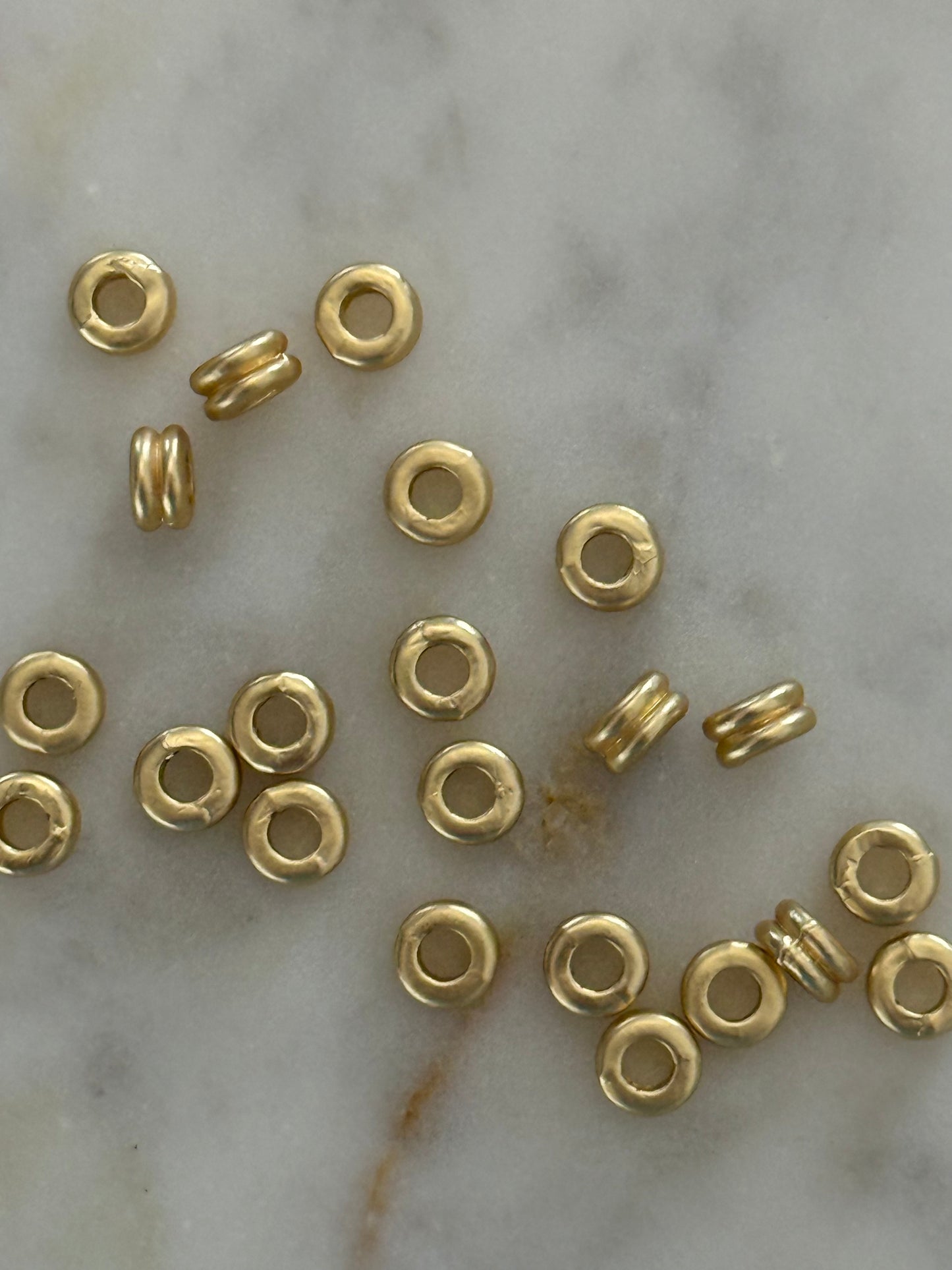 SPACER BEAD 5X4MM MATTE GOLD PLATE 3MM HOLE 3MM 10PC