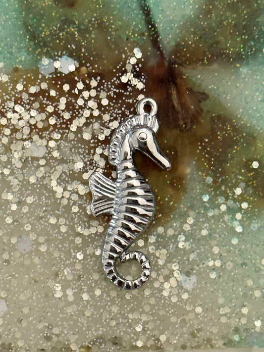 CHARM SEA HORSE STAINLESS STEEL 30X12MM 1 PC
