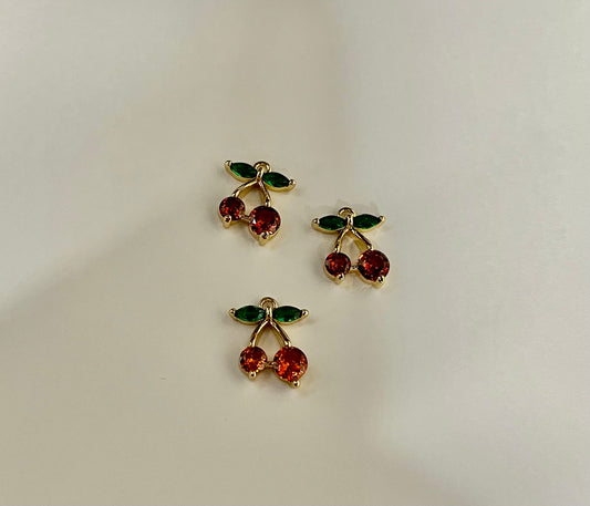 CHARM RED AND GREEN GLASS CHERRIES 14X11MM 2 PC