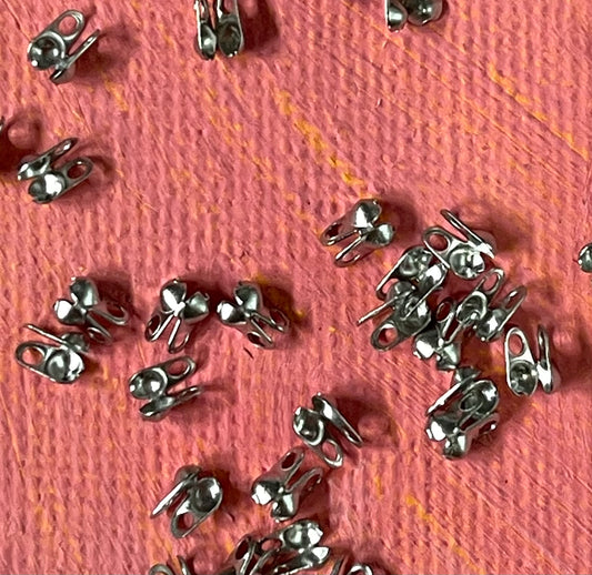 KNOT COVER CLAMSHELL SST 4X2.3MM 50 PC