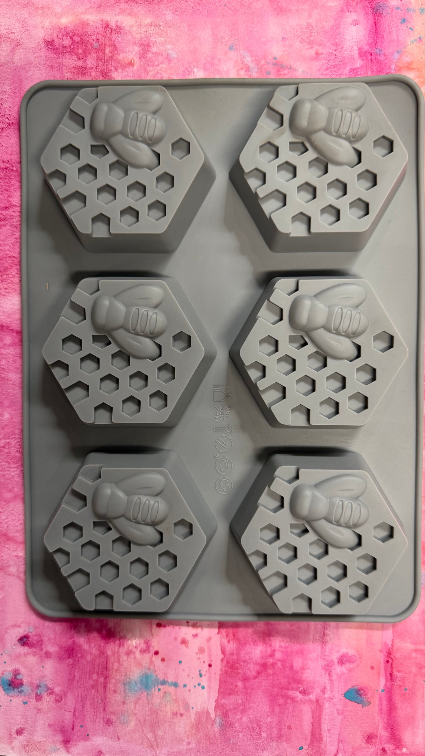 MOLD HONEYCOMB WITH BEE 6 CAVITIES 1 PC