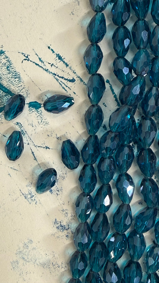 GLASS DROP 11X8MM TURQUOISE LUSTER 1 STRAND