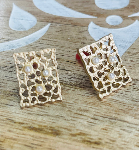 Earring Post GP White Acrylic Pearl square shape