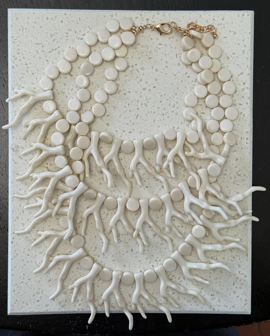 WHITE ACRYLIC CORAL NECKLACE