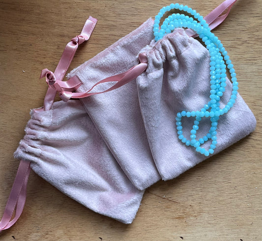 VELVET JEWELRY BAG MISTY ROSE 10X8CM 1 PC