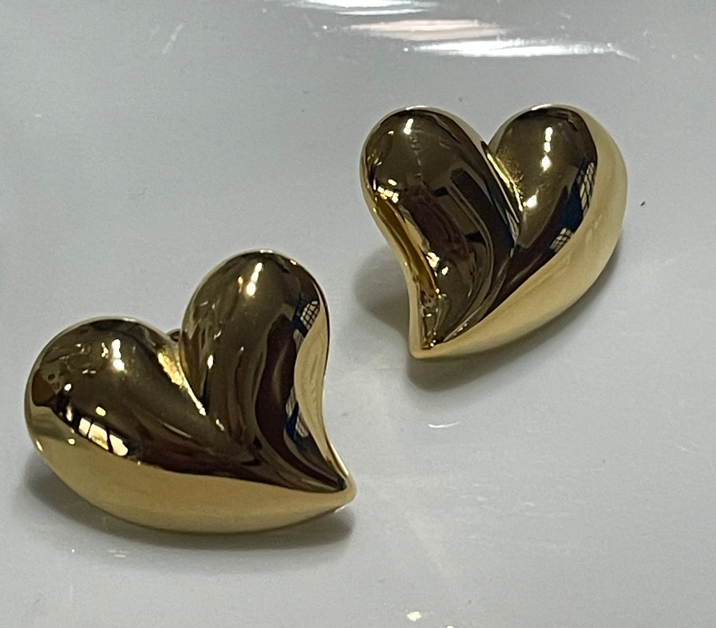 STUD EARRING CHUNKY HEART STAINLESS STEEL GOLD 1 PAIR