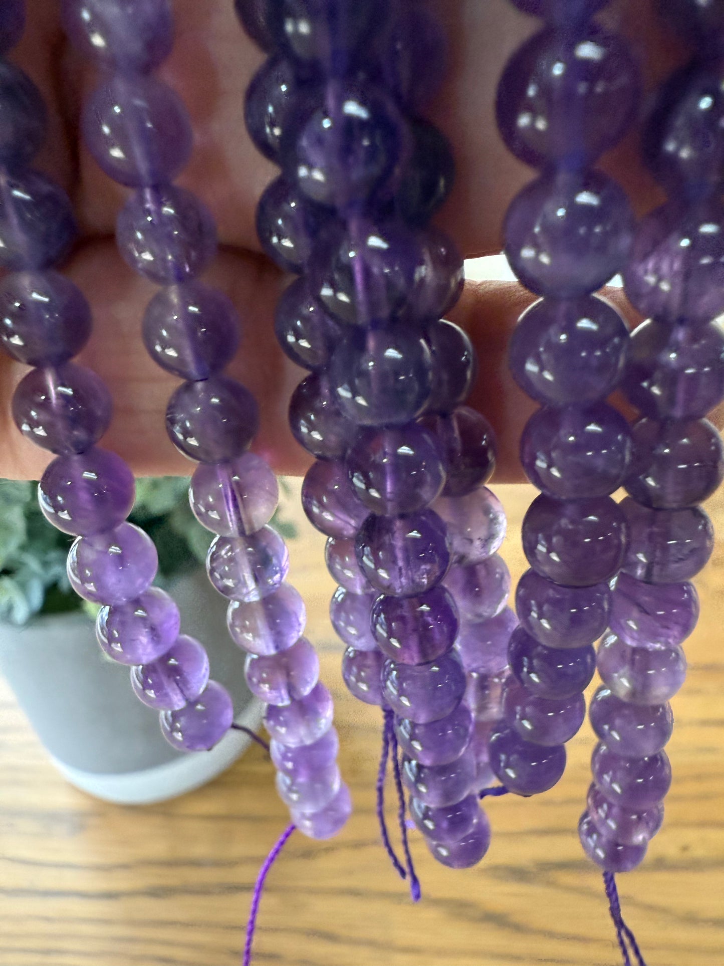 AMETHYST 6MM ROUND 1 STRAND 7.6 INCHES ABOUT 32 PCS