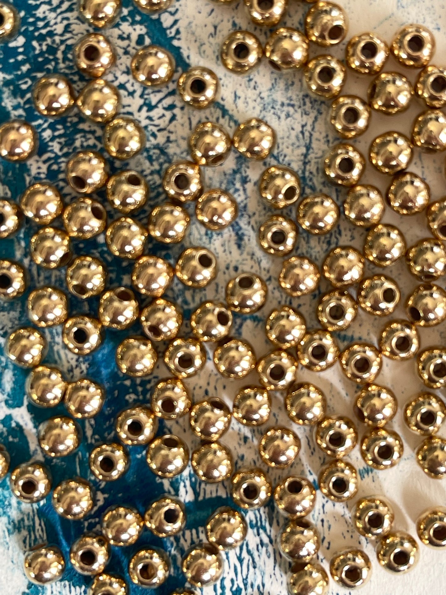 ACRYLIC BEAD 6MM ROUND GOLD 20 PC