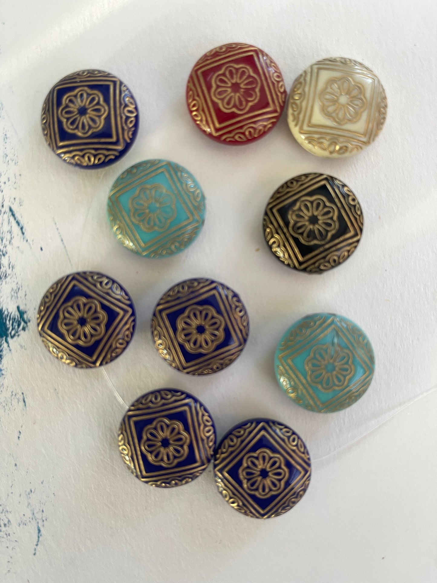 ACRYLIC BEAD FLAT ROUND GOLD INLAY COLOR MIX 10 PC