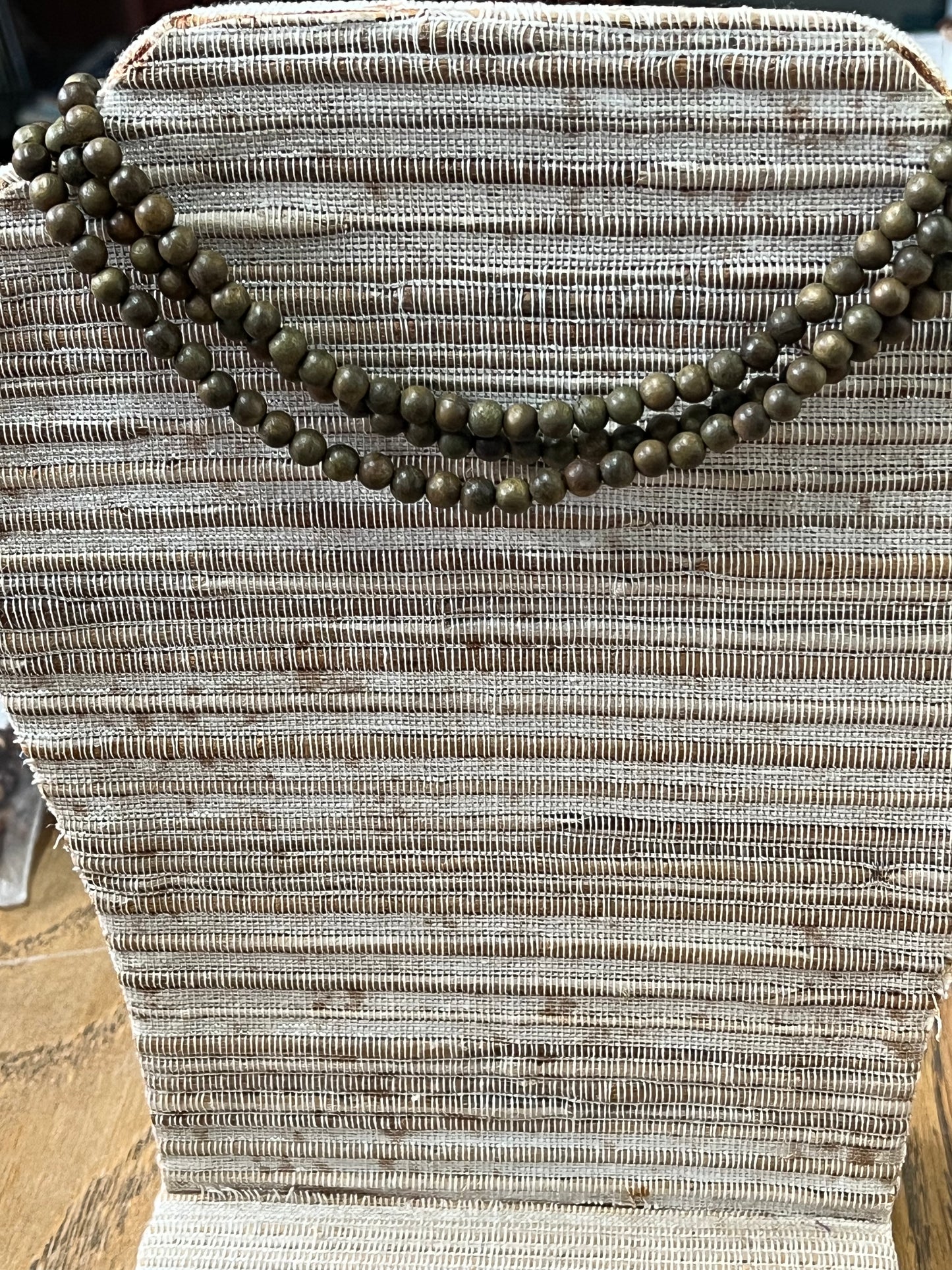 WOOD BEAD ROUND OLIVE 6MM 1 STRAND