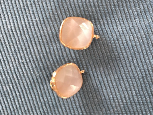 STUD EARRING CAT'S EYE SQUARE WHITE 1 PAIR