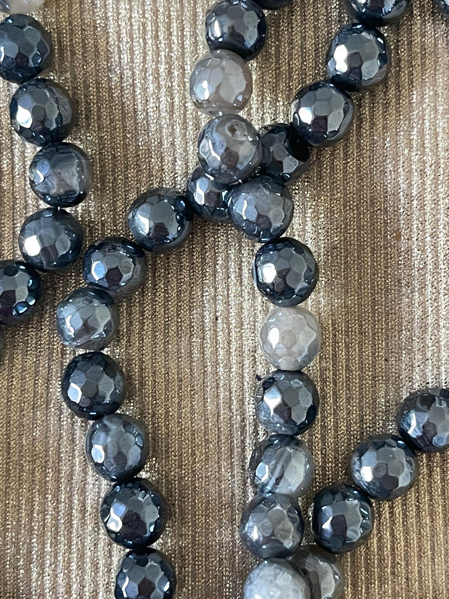 AGATE ELECTROPLATED PEARL LUSTER ROUND 8.5 MM 1 STRAND