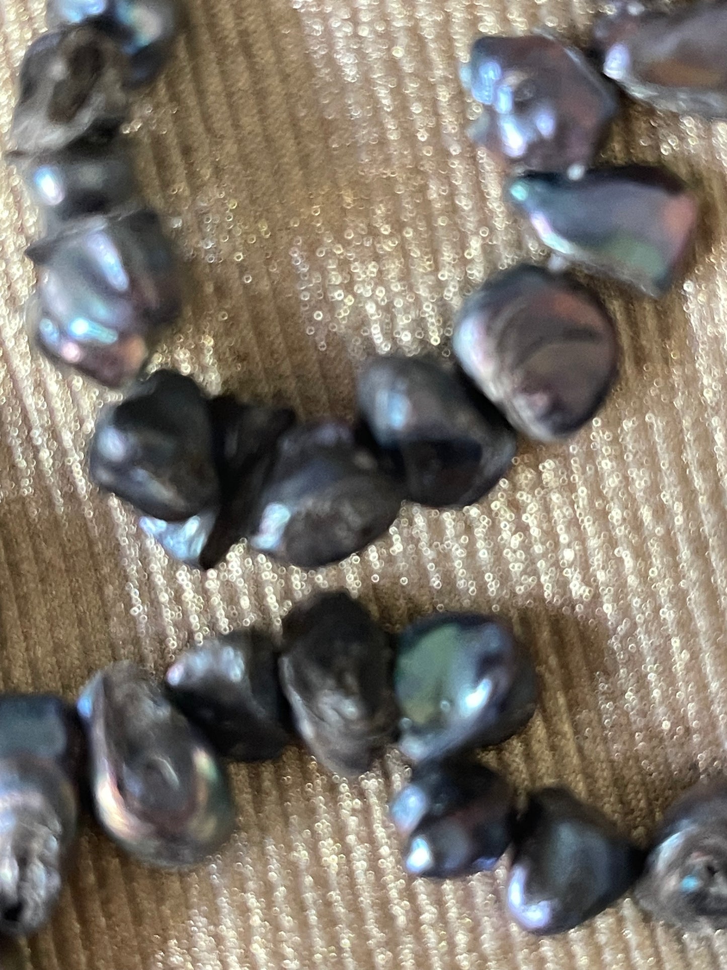 KESHI PEARL NUGGET BLACK 1 STRAND