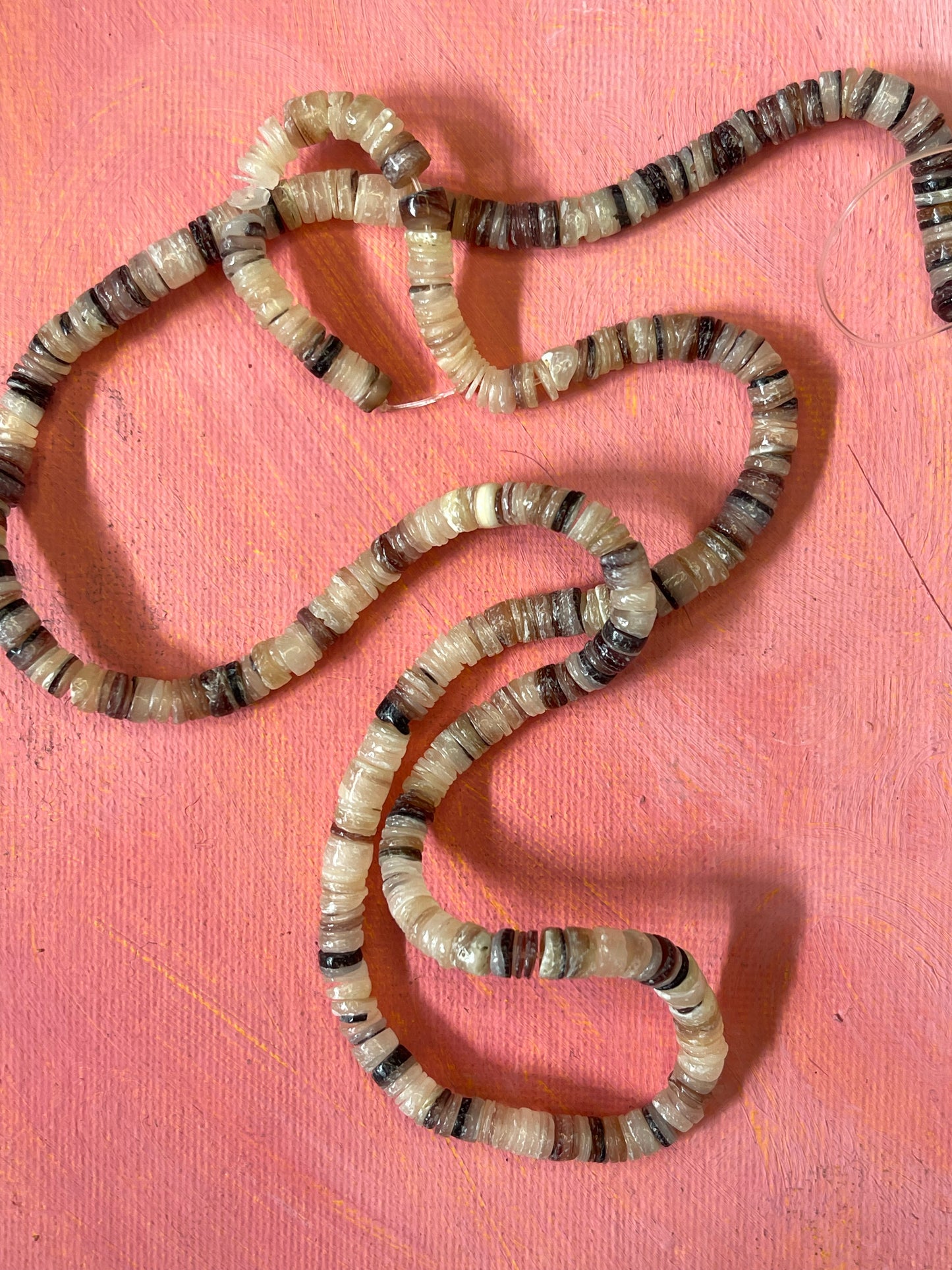 SHELL BLACK LIP HEISHI 4-5 MM 1 STRAND