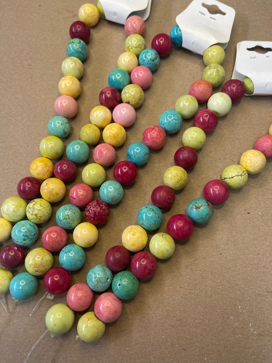 HOWLITE 13-15MM ROUND MULTICOLOR ABOUT 28 PCX PER 1 STRAND