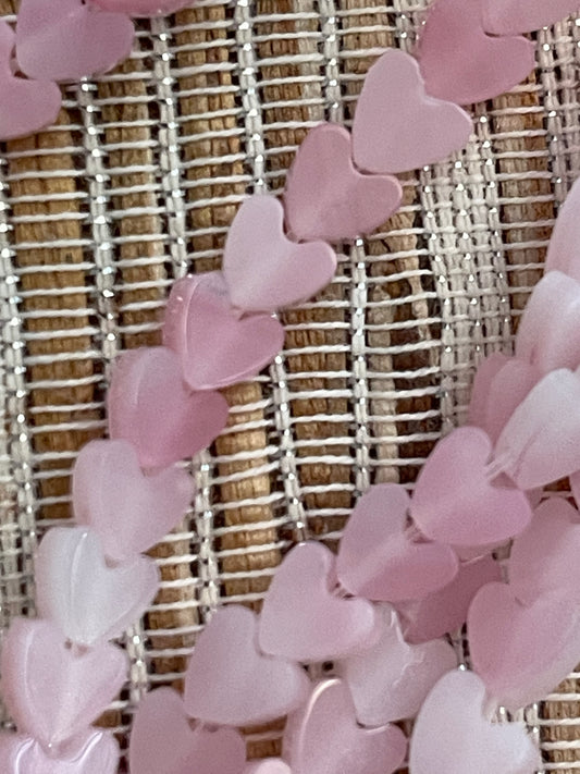 LAMPWORK GLASS HEART PINK 6X6MM 1 STRAND