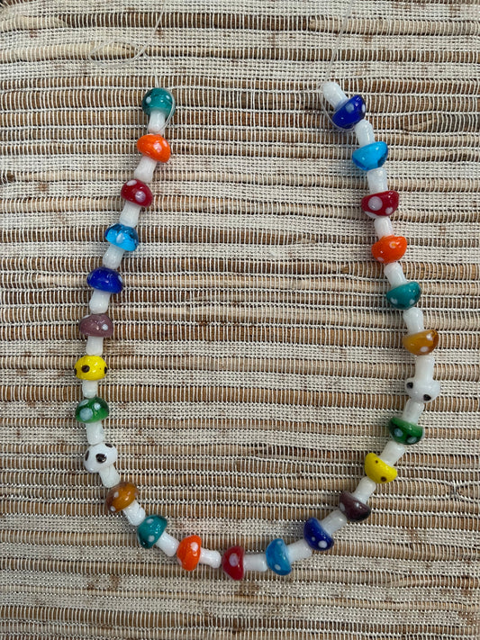 LAMPWORK GLASS MUSHROOM 12X10 MM 1 STRAND